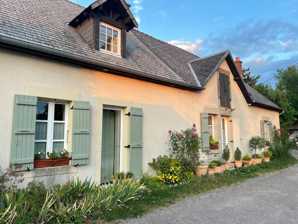 Gite Le Domaine D Orphee Marmagne  المظهر الخارجي الصورة